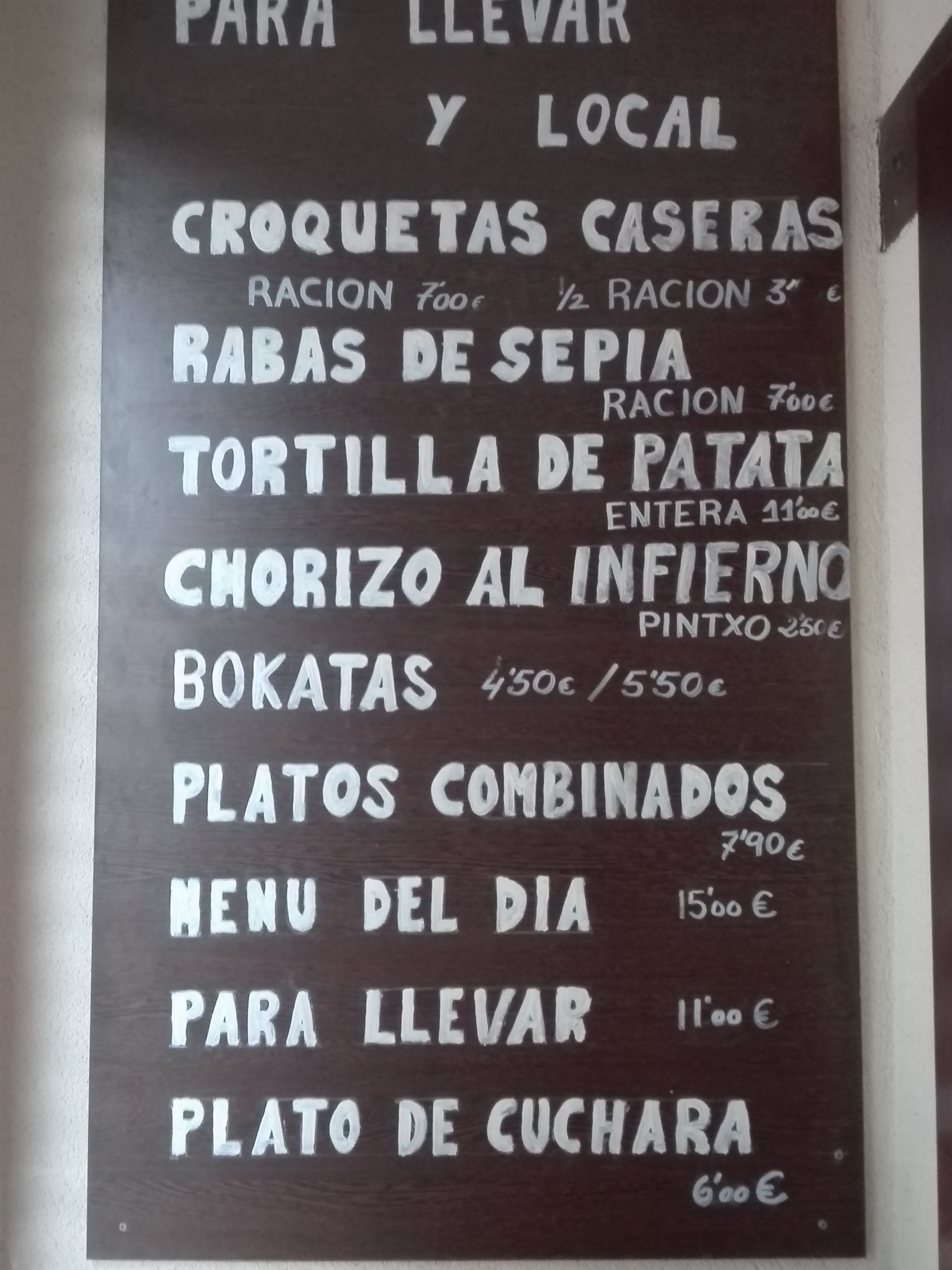 Cafetería Bar Taberna Urdai