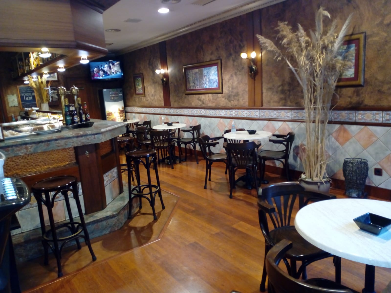 Cafetería  Bar Jardín