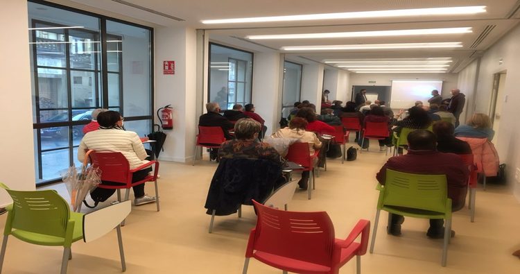 La Universidad de la Experiencia se aplaza durante dos semanas
