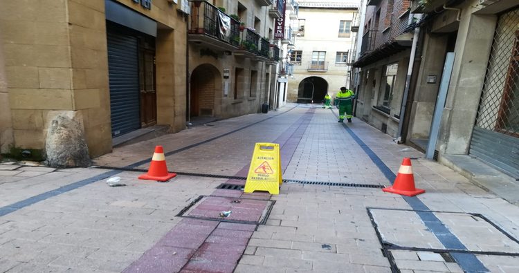 Se intensifica la hidrolimpieza en Haro