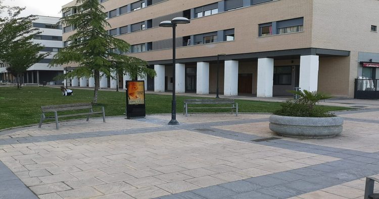 En funcionamiento el nuevo mupi en la zona de “El Mazo”