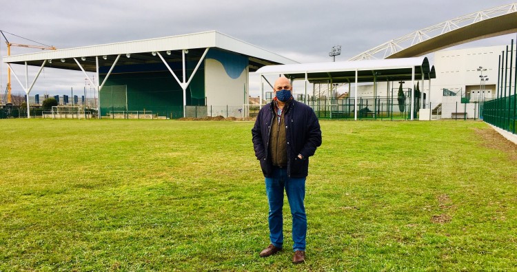 Las obras de acondicionamiento del campo de fútbol 8 avanzan a buen ritmo